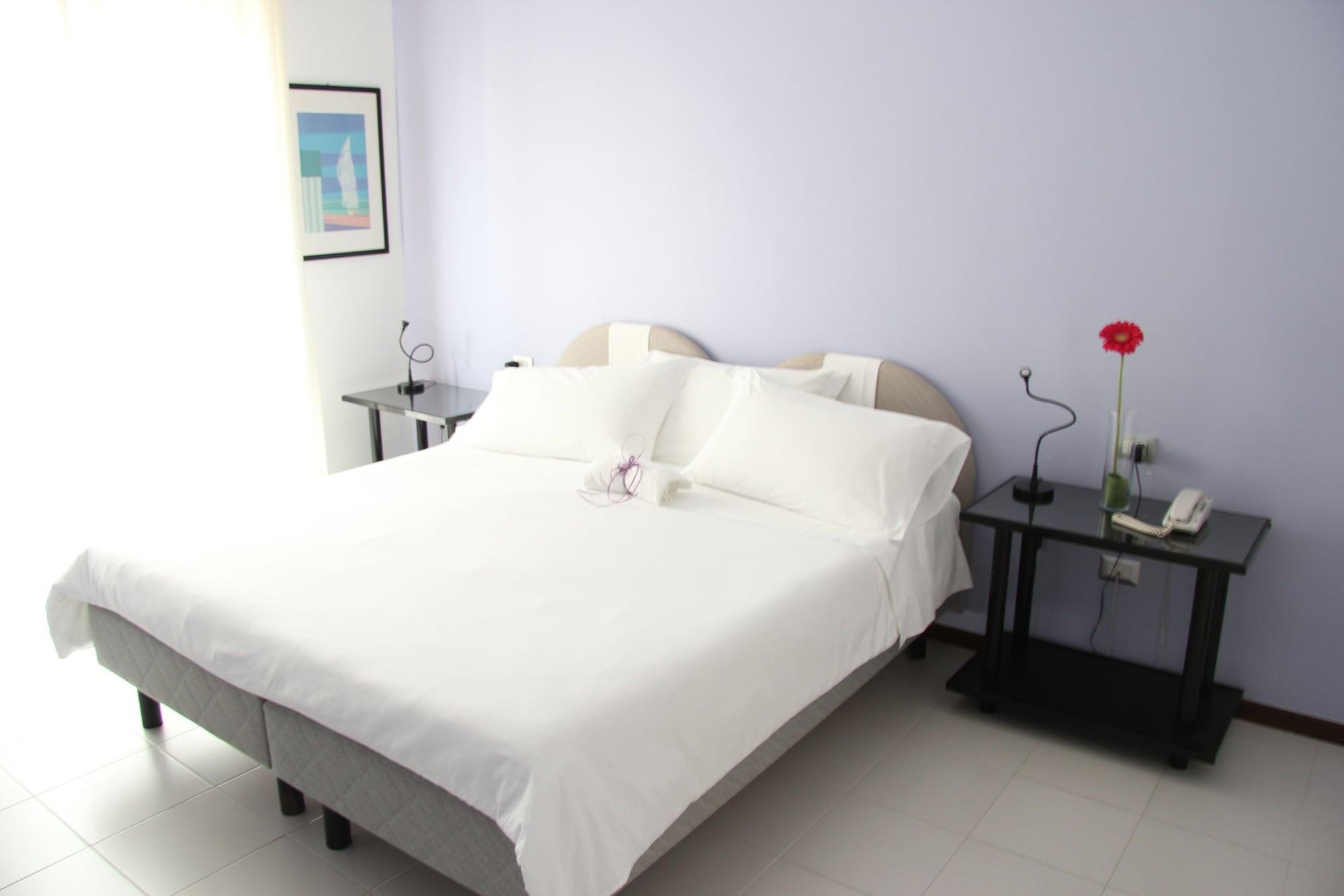 Hotel Zenit Salento Lecce Bagian luar foto