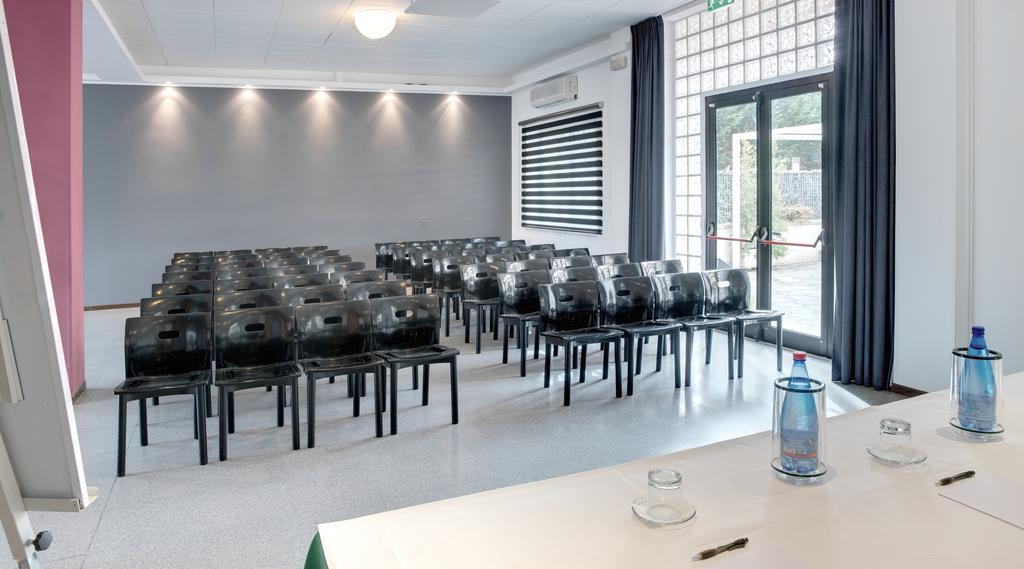 Hotel Zenit Salento Lecce Bagian luar foto