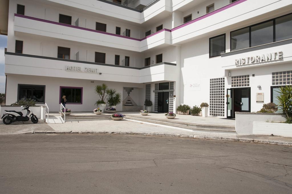 Hotel Zenit Salento Lecce Bagian luar foto