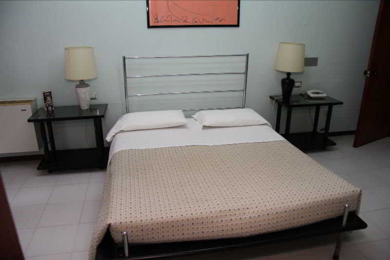 Hotel Zenit Salento Lecce Bagian luar foto